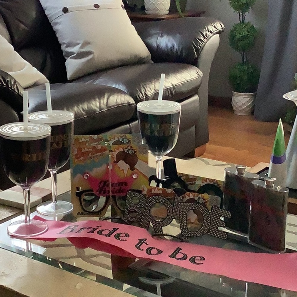 Bridal party set